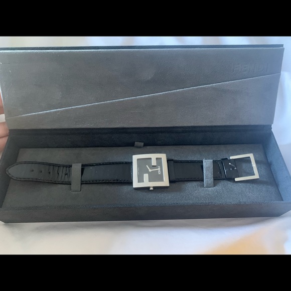 Fendi watch - Picture 5 of 7
